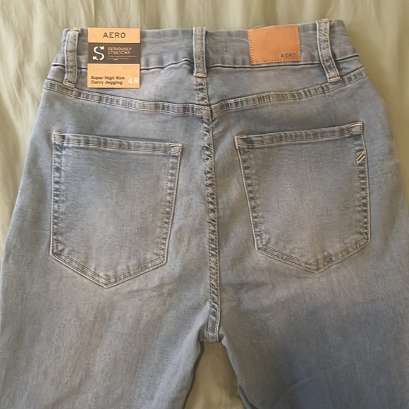 NWT - Super High Rise Curvy Jegging - Picture 2 of 5